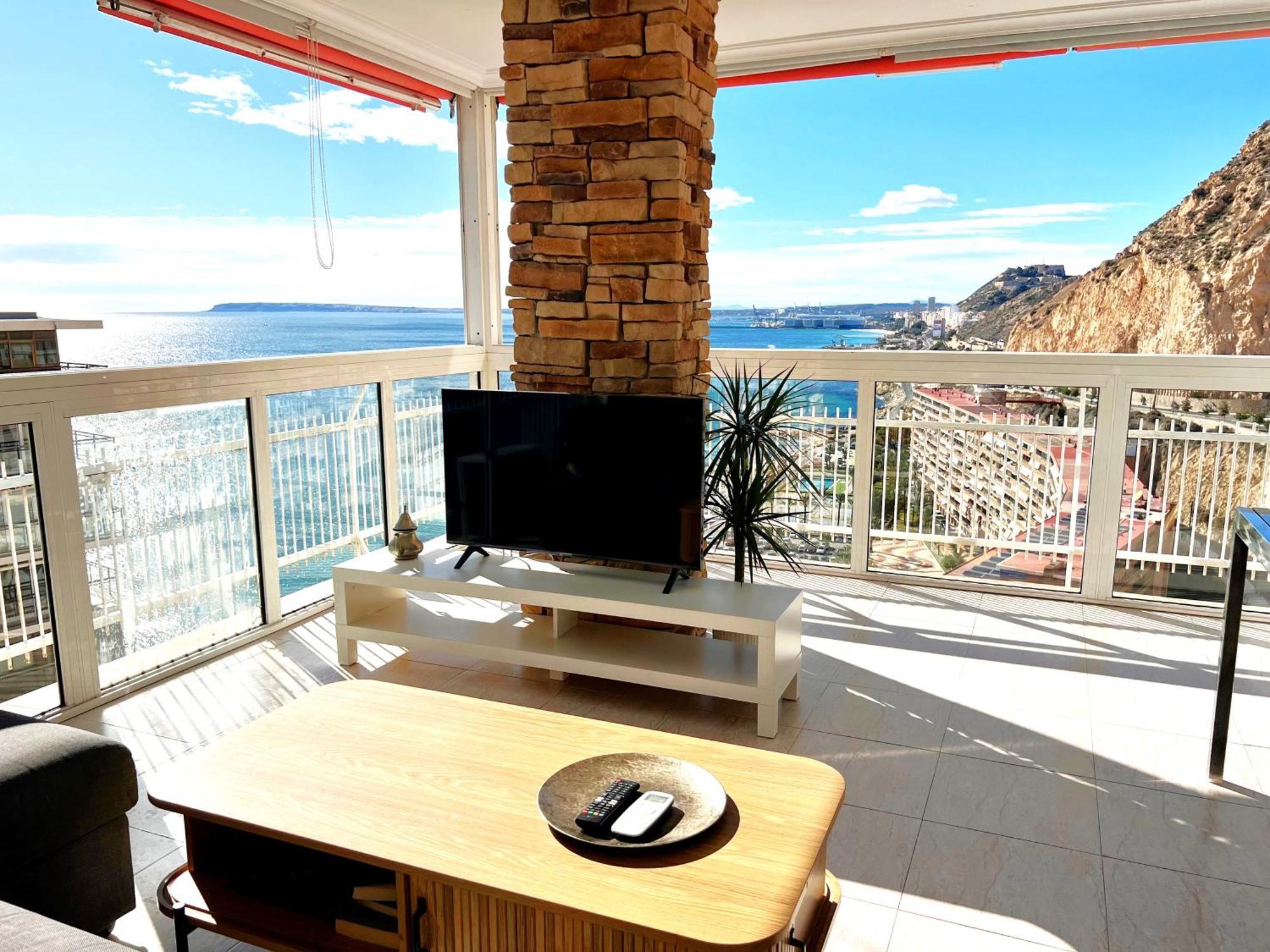 Apartamento Vistas al mar. Gran salon. Playa a 1 minuto. WiFi Alicante Exterior foto