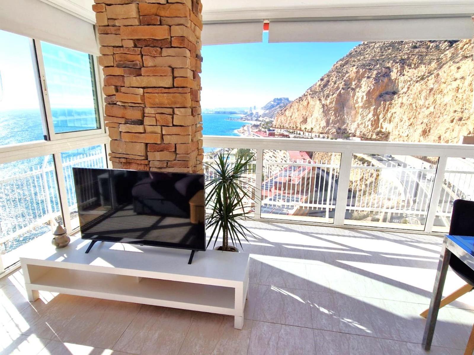 Apartamento Vistas al mar. Gran salon. Playa a 1 minuto. WiFi Alicante Exterior foto